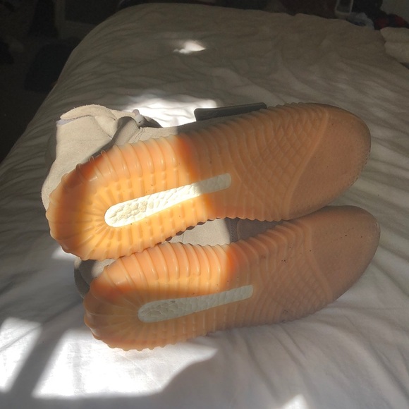 Size 11 750 Yeezys - Picture 2 of 3